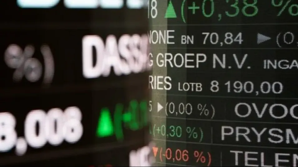 Tras la euforia, luces amarillas: otras vez el dólar y el riego país cerraron al alza