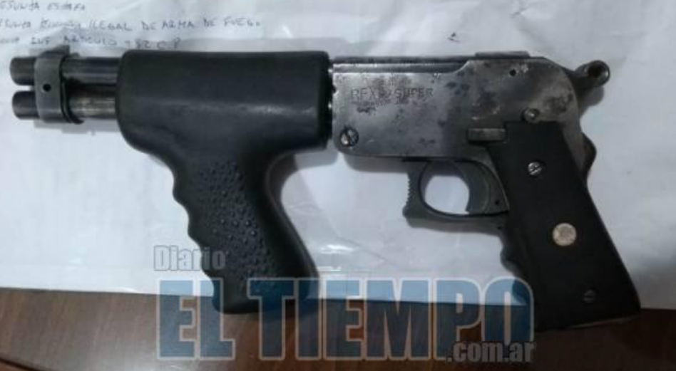 Por una presunta estafa incautaron en azul un camión cargado con cebollas y un arma de fuego