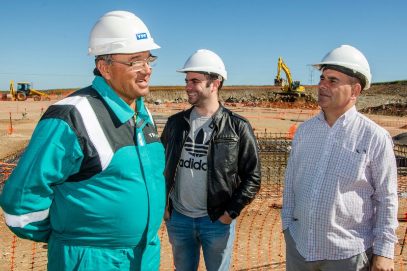 Graves acusaciones contra funcionarios municipales hizo la responsable del traslado de los molinos eólicos