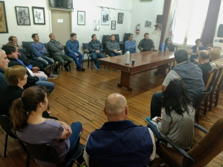 "Pensábamos llevarnos algo más concreto de la reunión"