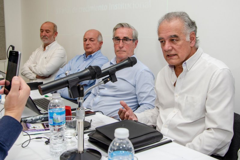 Bioquímicos: otro sector de la salud "complicado"