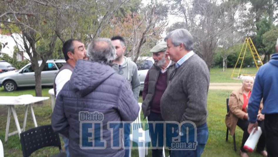 Alejandro Irigoyen recorrió Villa Piazza Norte