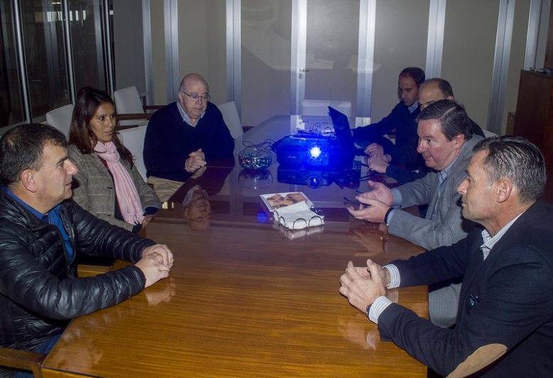 Visita a la cooperativa farmacéutica Acofar