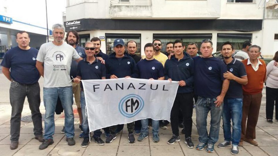 Simbólico abrazo fabriquero