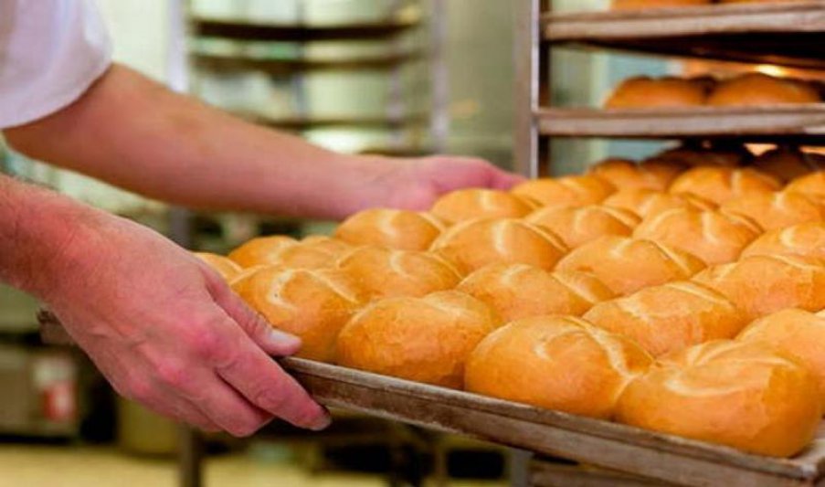 Panaderos "legales" azuleños resisten  un nuevo incremento del precio del pan