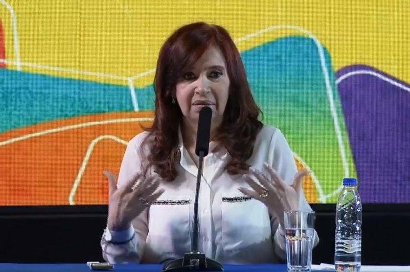 Un renunciamiento a medias que puede trastocar muchos planes