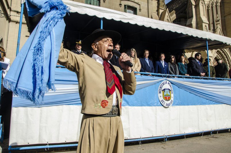 "En Azul vamos por el camino correcto,  pero lo tenemos que hacer todos juntos"