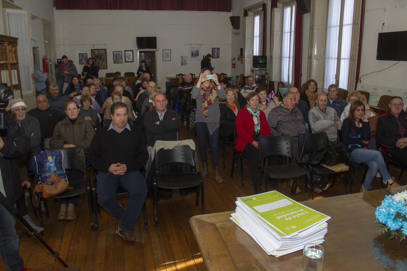 "Para cada beneficiario que recibe su  escritura es un hecho muy importante "