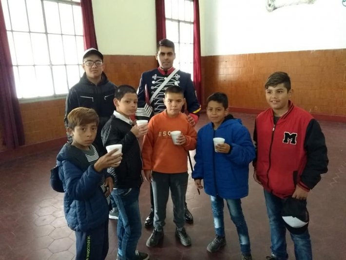 Especial reconocimiento al Ejército, en su día