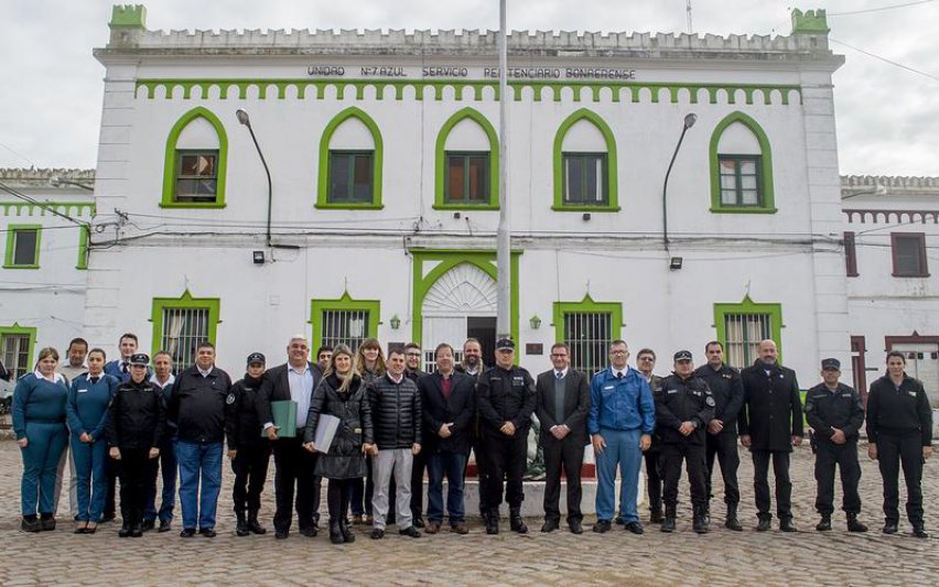 En la Unidad 7 presentaron a setenta  y nueve agentes que ingresaron al SPB 