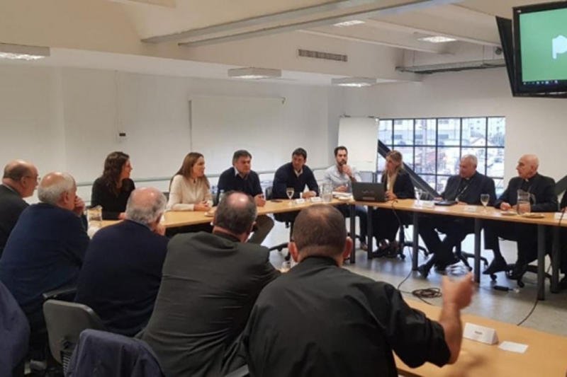 Vidal se reunió con obispos que le expresaron  inquietud ante la crisis y la falta de seguridad