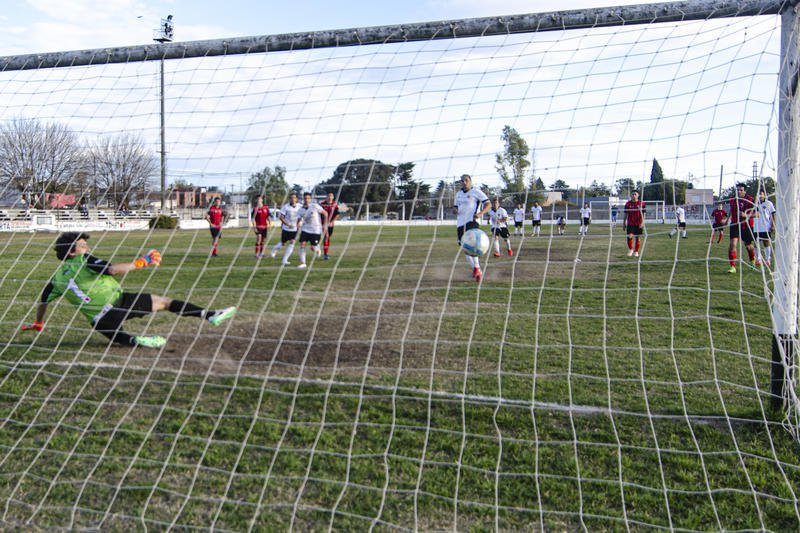 Chacarita es el único puntero