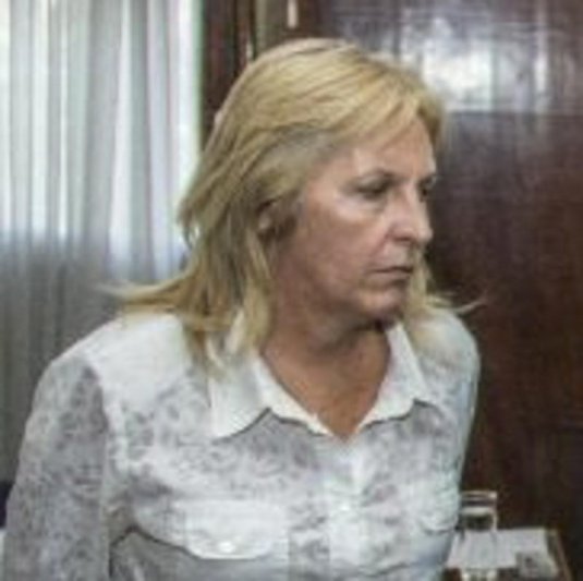 Condenado por "exhibiciones obscenas"