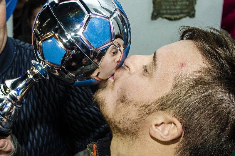 Azul le dio una emotiva bienvenida a "Nacho",  subcampeón del mundo y campeón de la vida