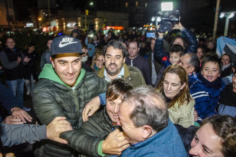 Azul le dio una emotiva bienvenida a "Nacho",  subcampeón del mundo y campeón de la vida
