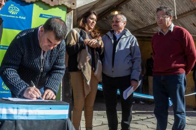 Quedó inaugurada formalmente ayer la  edición número 32 de la Expomiel Azul