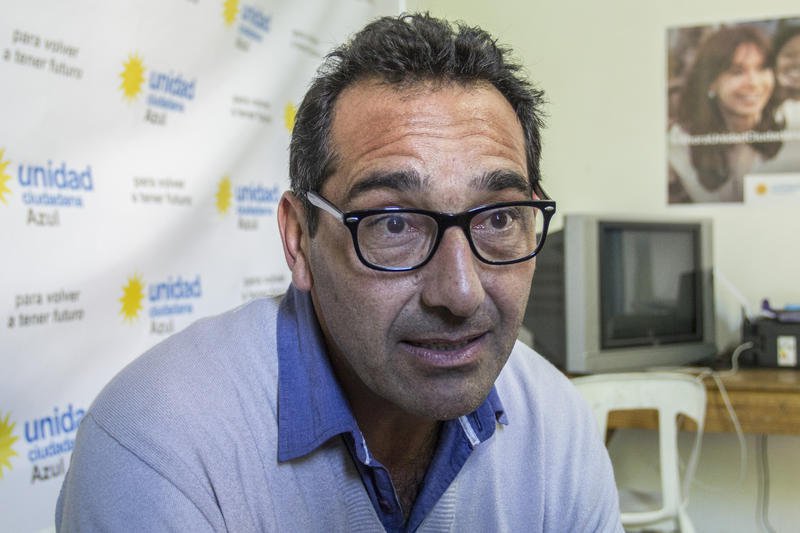 "Lamentablemente, la experiencia de estos dirigentes está  llegando un poco tardía, a una semana del cierre de listas"