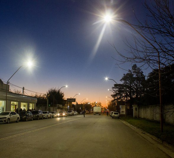Comenzó a ejecutarse el plan de recambio de  mil luminarias a tecnología led en la ciudad