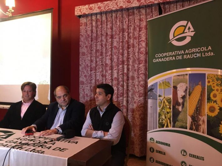 Menos hacienda  y negocios firmes