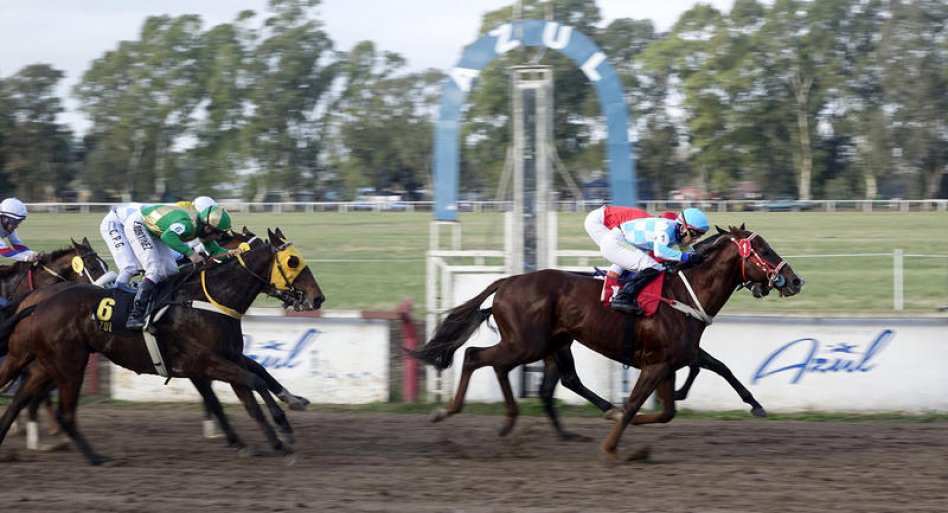 El día del padre se festeja en el Hipódromo de Azul