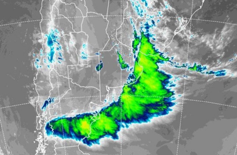 En Azul, las lluvias generaron inconvenientes  en algunos barrios, pero ninguno a gran escala