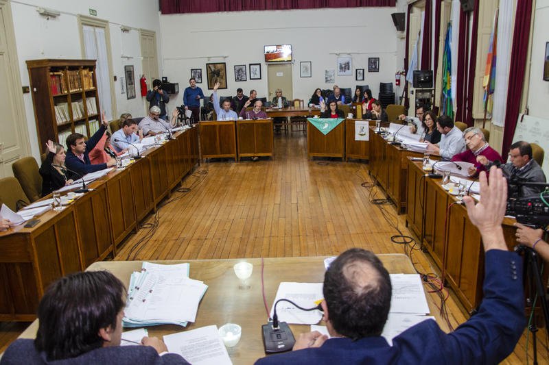 Cruce por la adhesión al proyecto de ley del "Plan de inclusión previsional argentino"