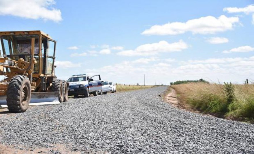 Empresas mineras donarán US$ 1 millón en piedras para caminos rurales