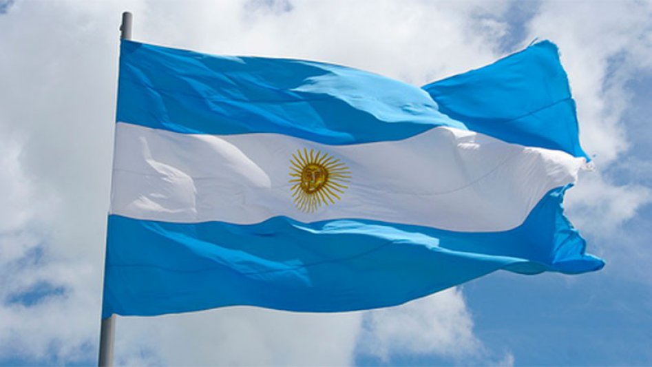 ¡¡¡ Pobre Bandera, pobre Belgrano !!!