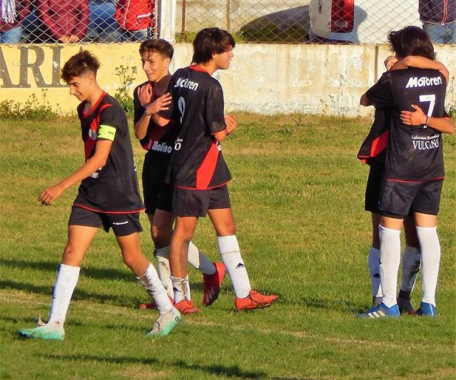 Alumni Azuleño volvió a gritar campeón