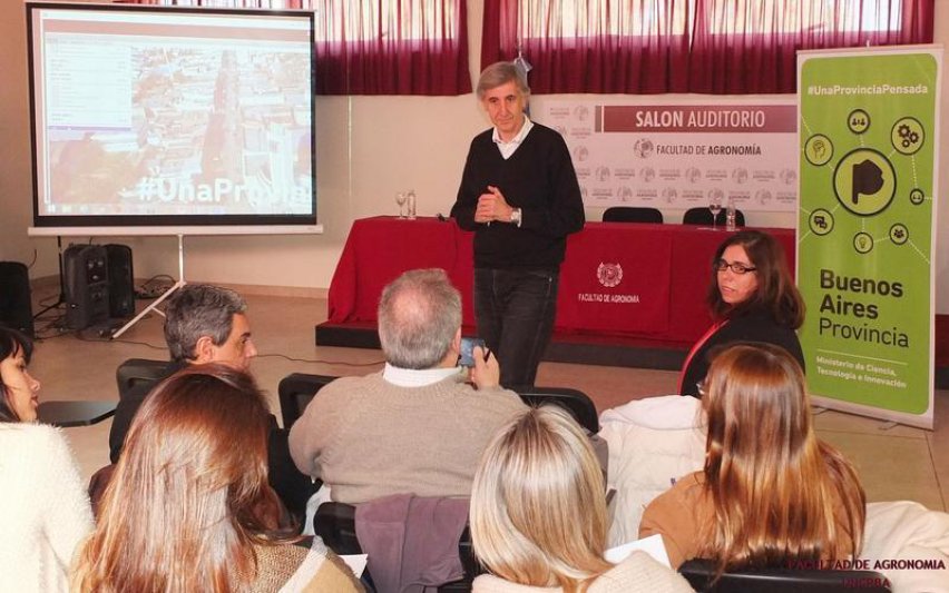 Se realizó la Mesa de Trabajo Regional:  "Emprendedurismo y Desarrollo Local"
