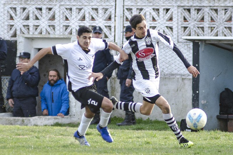 Alumni no perdonó y goleó en el clásico