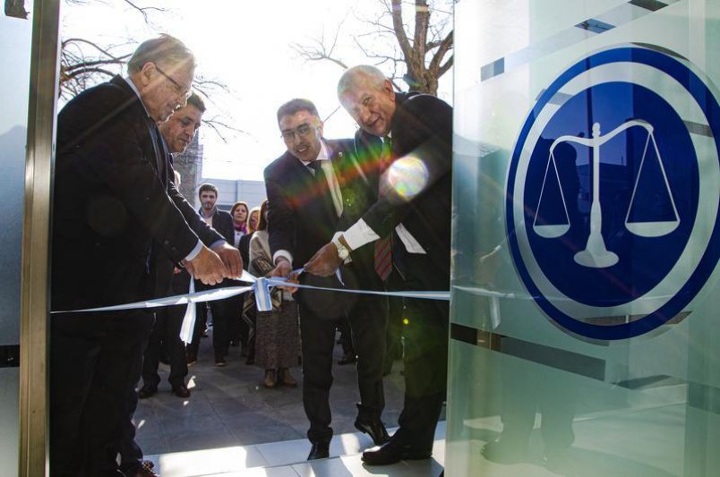 Un "histórico momento": la inauguración del  Colegio de Magistrados y Funcionarios de Azul 
