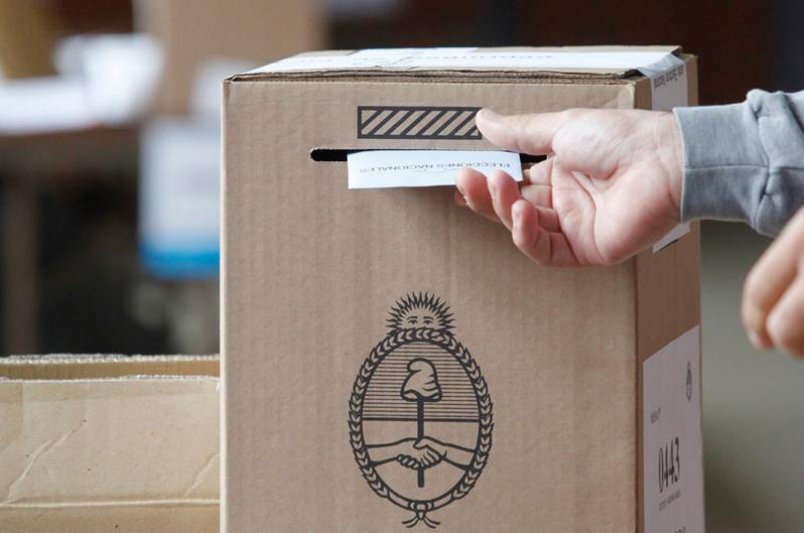 Se realizó la primera prueba de transmisión  de datos, con miras a los comicios de agosto