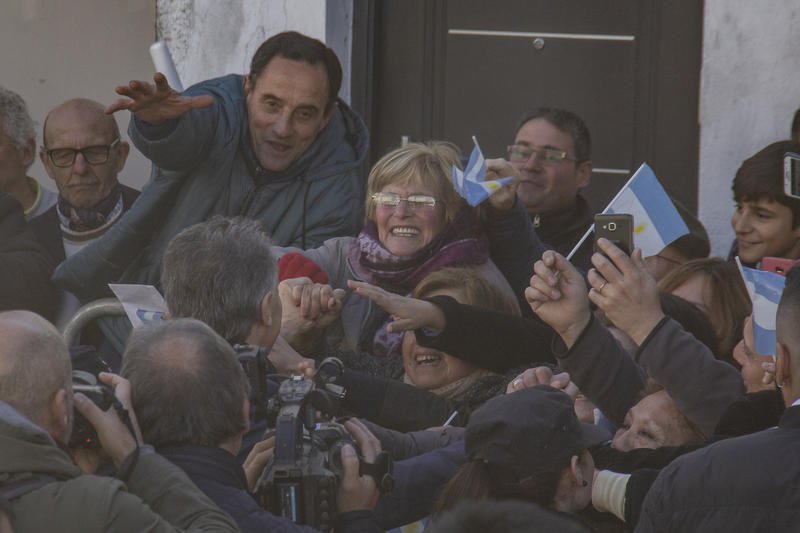 Los treinta minutos de Macri y Vidal en Azul 