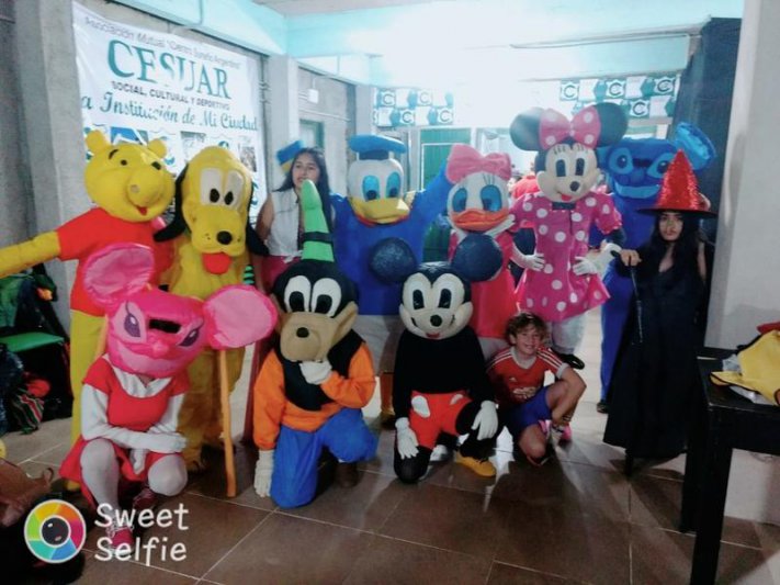 "Puertas Abiertas" y un show infantil