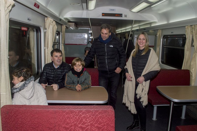 Cacharí recuperó la parada del tren de pasajeros
