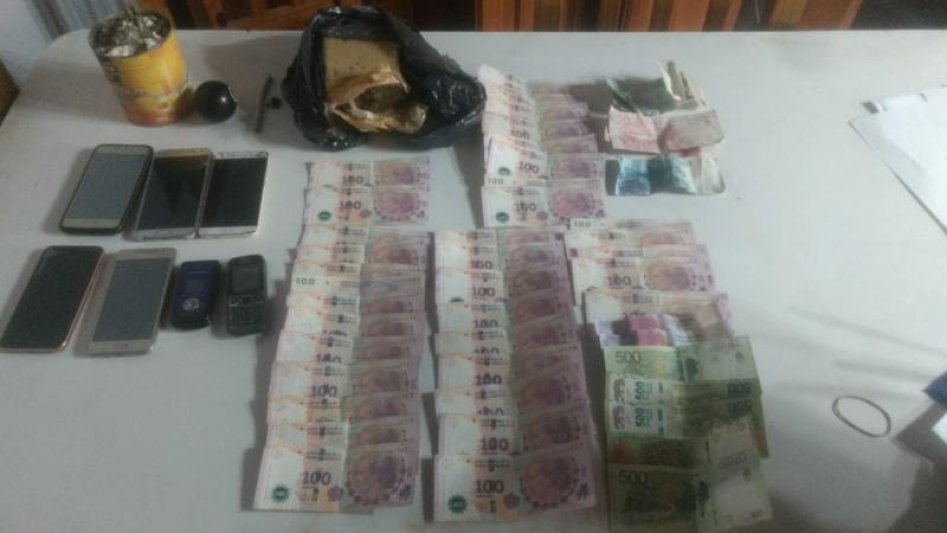 La Policía hizo allanamientos donde incautó  drogas y armas de fuego: cinco aprehendidos 