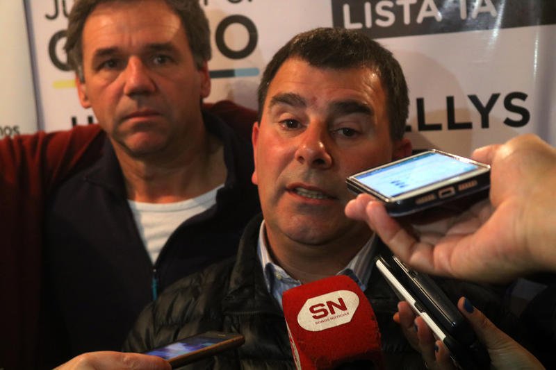  "No hay mesías salvador, acá  hay un gran equipo de trabajo"
