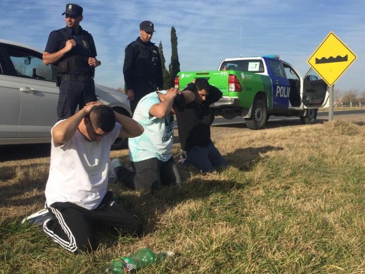 Quedaron detenidos los acusados de sustraerle  a una anciana una importante suma de dinero