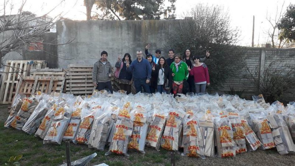 Leña para los barrios