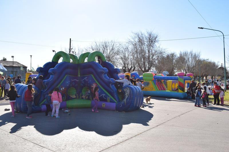 Los niños festejaron su  día en la pista de skate