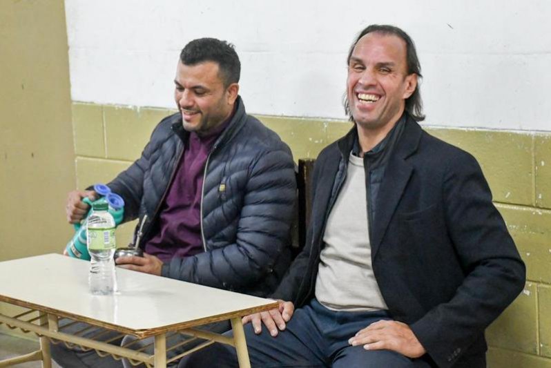 Navarro Montoya brindó una charla motivacional a internos de cárcel de Campana