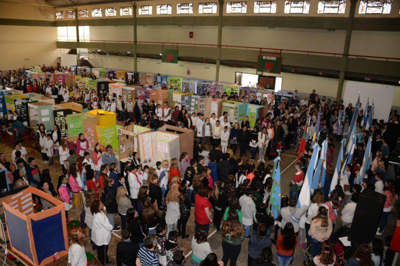 Azul estuvo presente en la Feria de  Ciencias, Educación, Arte y Tecnología