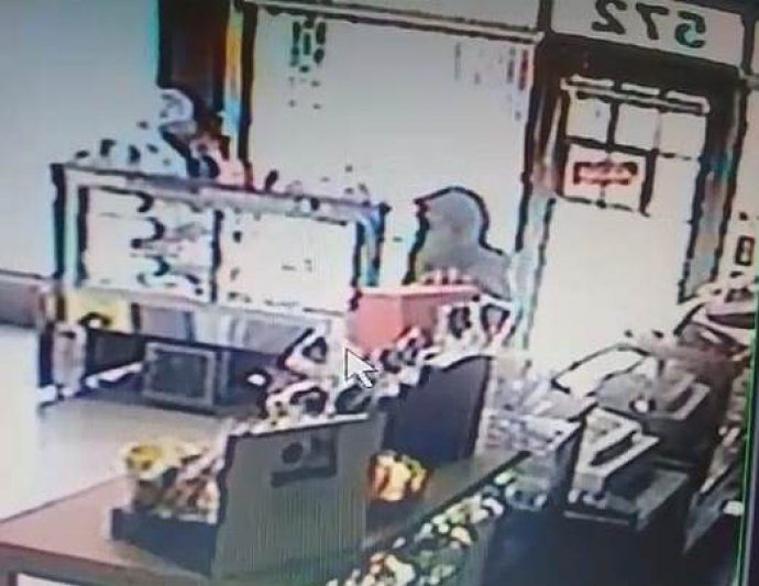Robaron de un comercio una caja de donaciones para Benicio