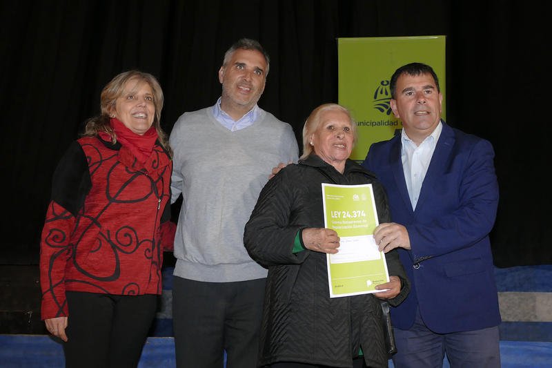 "Le estamos solucionando un gran  problema a muchos vecinos de Azul"