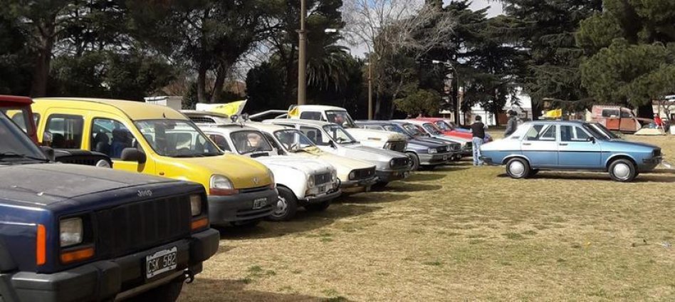 "Locos" por Renault 