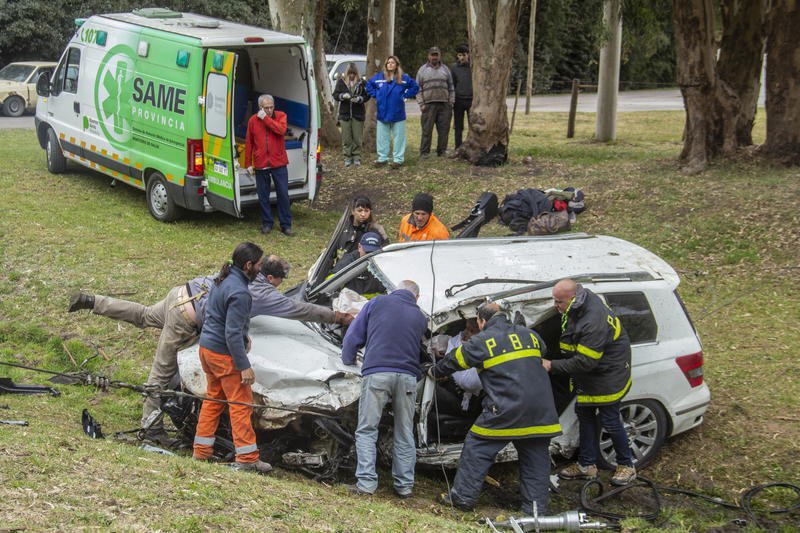 Heridos en un choque en la Ruta 3, una mujer  y dos hombres continuaban anoche internados