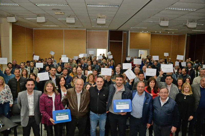 El CFP Nº 401 recibió una impresora 3D