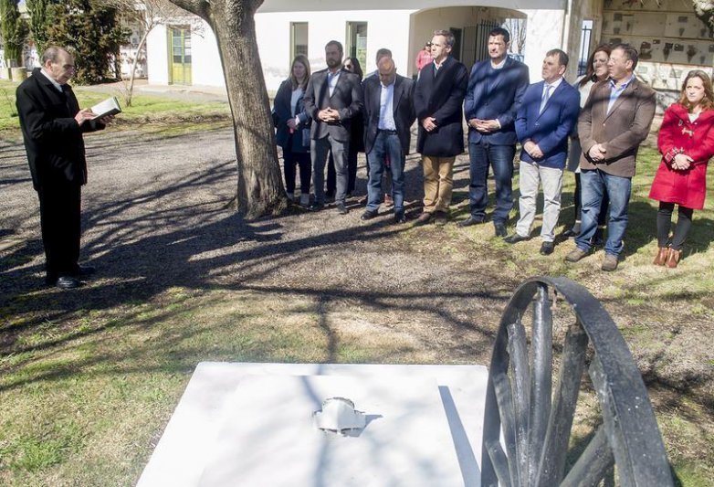 Bertellys encabezó el acto  por el 123° Aniversario de  la fundación de Cacharí