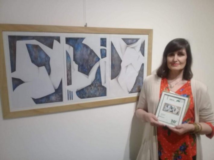 Laura Lalée ganó el primer  premio en el Salón de Dibujo